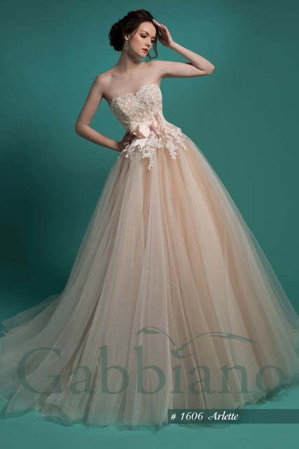 Свадебное платье Арлетте. Силуэт Пышное. Цвет Айвори / Капучино, Персик / Оранжевый. Вид 3