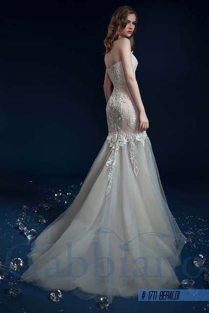 Свадебное платье Бералди. Силуэт Рыбка. Цвет Айвори / Капучино, Белый / Молочный, Персик / Оранжевый. Вид 2