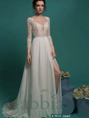 Свадебное платье Лариэль. Силуэт Прямое. Цвет Белый / Молочный, Айвори / Капучино. Вид 1