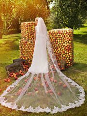 Свадебное платье Teylor. Силуэт Прямое. Цвет Белый / Молочный. Вид 2