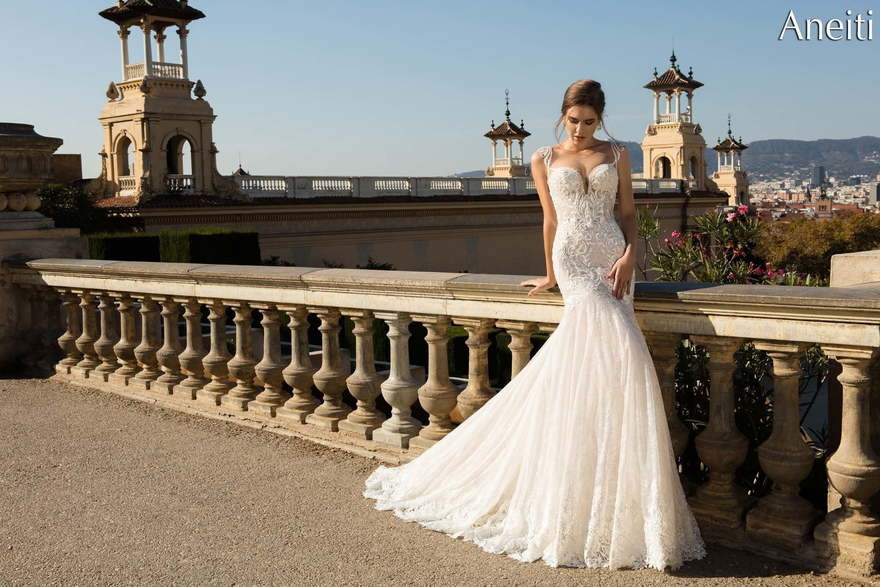 Свадебное платье Aneiti. Силуэт Рыбка. Цвет Айвори / Капучино, Белый / Молочный. Вид 3