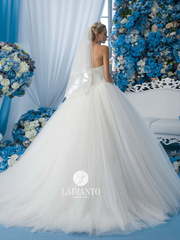 Свадебное платье Lauretta. Силуэт Пышное. Цвет Белый / Молочный. Вид 2