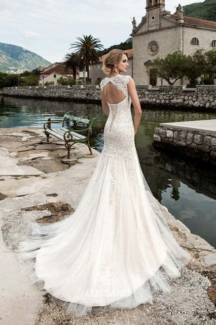 Свадебное платье Maddy. Силуэт Рыбка, Прямое. Цвет Айвори / Капучино, Белый / Молочный. Вид 2