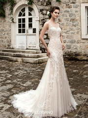 Свадебное платье Melly. Силуэт Прямое, Рыбка. Цвет Белый / Молочный, Айвори / Капучино, оттенки Розового. Вид 1