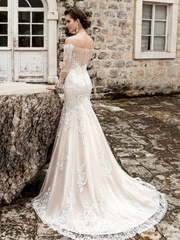 Свадебное платье Merely. Силуэт Прямое, Рыбка. Цвет Белый / Молочный, Айвори / Капучино. Вид 2