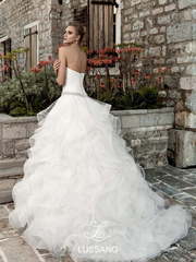 Свадебное платье Miranda. Силуэт Пышное. Цвет Белый / Молочный. Вид 2