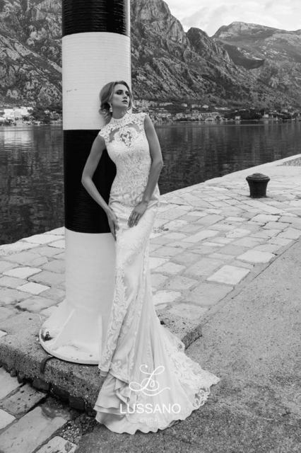 Свадебное платье Monika. Силуэт Рыбка, Прямое. Цвет Айвори / Капучино, Белый / Молочный. Вид 4