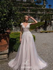 Свадебное платье Dominik. Силуэт Прямое. Цвет Белый / Молочный, Айвори / Капучино, оттенки Розового. Вид 1