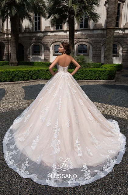 Свадебное платье Dillian. Силуэт Пышное. Цвет Айвори / Капучино, Белый / Молочный, Персик / Оранжевый. Вид 2