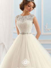 Свадебное платье 13610. Силуэт Пышное. Цвет Белый / Молочный. Вид 1