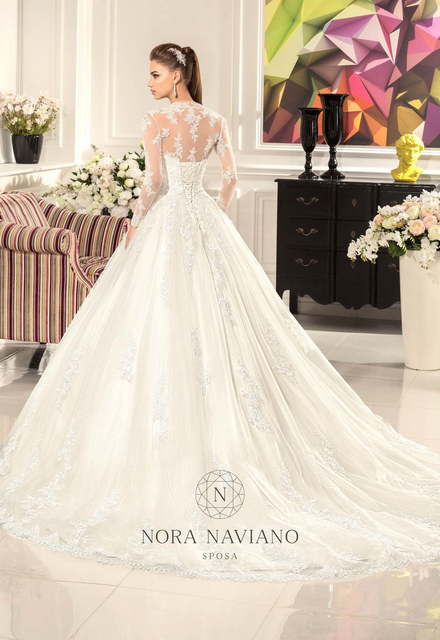 Свадебное платье Alberta. Силуэт Пышное. Цвет Белый / Молочный. Вид 2