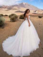 Свадебное платье Sabrina. Силуэт Пышное. Цвет Белый / Молочный, оттенки Розового. Вид 2