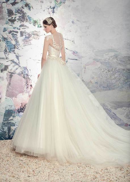 Свадебное платье Вента. Силуэт Пышное. Цвет Айвори / Капучино, Белый / Молочный. Вид 2