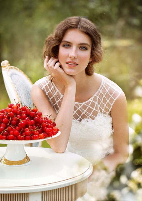 Свадебное платье Филомена. Силуэт Прямое. Цвет Белый / Молочный. Вид 3