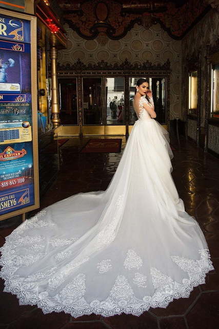 Свадебное платье Catherine. Силуэт Пышное, Прямое. Цвет Айвори / Капучино, Белый / Молочный. Вид 2