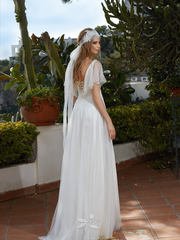 Свадебное платье Erica. Силуэт Прямое. Цвет Белый / Молочный. Вид 2