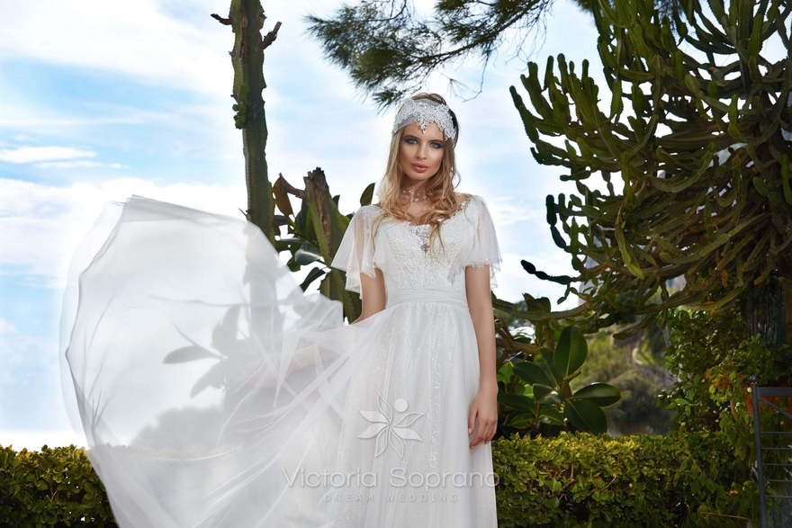 Свадебное платье Erica. Силуэт Прямое. Цвет Белый / Молочный. Вид 3