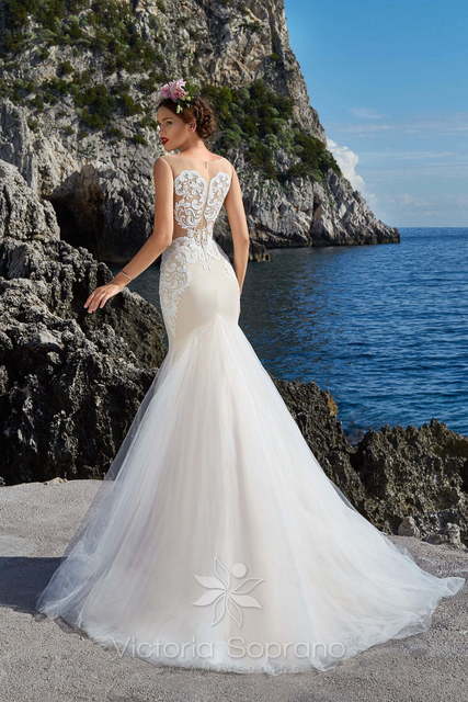 Свадебное платье Luchia. Силуэт Рыбка. Цвет Айвори / Капучино. Вид 2