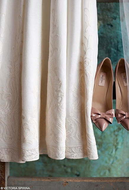 Свадебное платье Althaeia. Силуэт Прямое. Цвет Айвори / Капучино. Вид 5