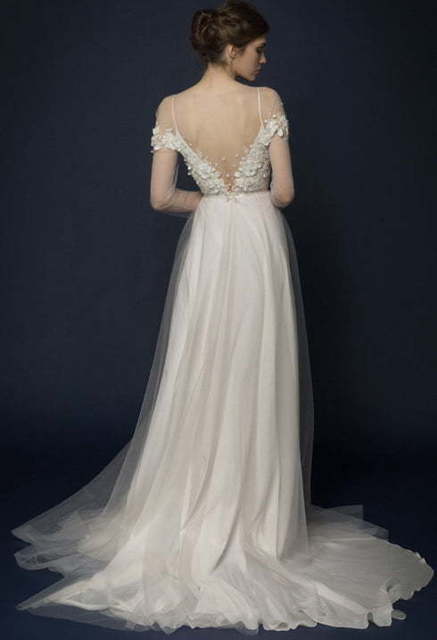 Свадебное платье Lumika. Силуэт Прямое. Цвет Белый / Молочный. Вид 2