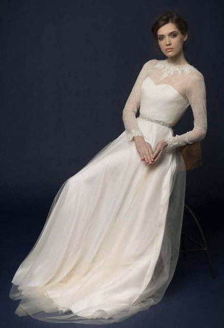 Свадебное платье Suolla. Силуэт Прямое. Цвет Айвори / Капучино, Белый / Молочный. Вид 4