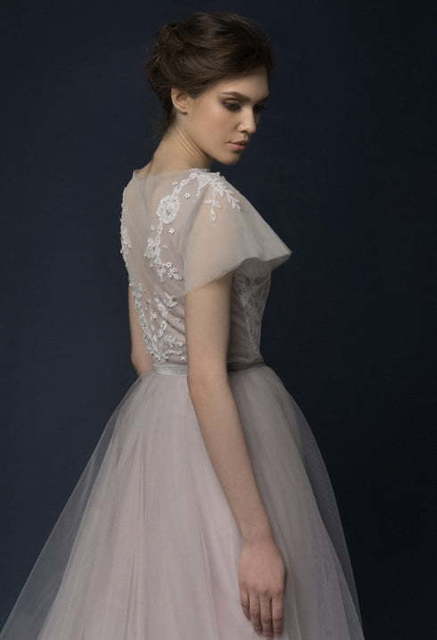 Свадебное платье Laventi. Силуэт Прямое. Цвет Лавандовый / Фиолетовый, Пепельный / Металлик, оттенки Розового. Вид 6