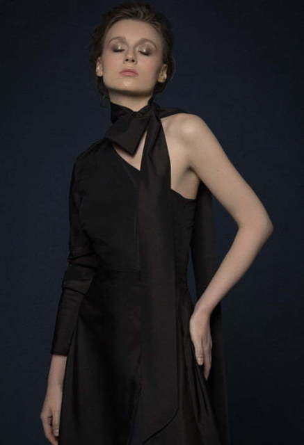 Свадебное платье Serina. Силуэт Прямое. Цвет Черный. Вид 4