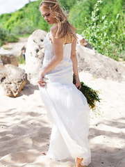 Свадебное платье Seleli. Силуэт Прямое. Цвет Белый / Молочный. Вид 2