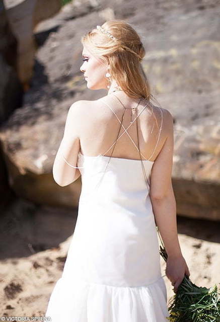 Свадебное платье Seleli. Силуэт Прямое. Цвет Белый / Молочный. Вид 6