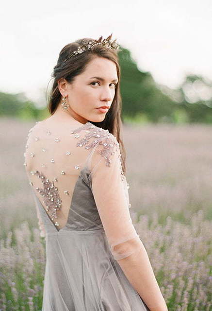 Свадебное платье Elysium. Силуэт Прямое. Цвет оттенки Зеленого, Лавандовый / Фиолетовый, Пепельный / Металлик. Вид 4