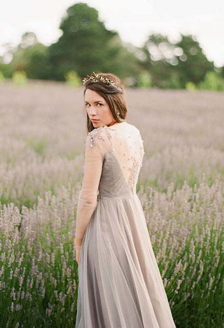 Свадебное платье Elysium. Силуэт Прямое. Цвет оттенки Зеленого, Лавандовый / Фиолетовый, Пепельный / Металлик. Вид 7