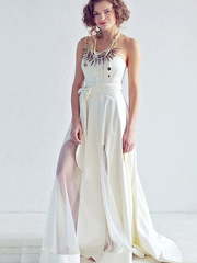 Свадебное платье Marea. Силуэт Прямое. Цвет Айвори / Капучино. Вид 1