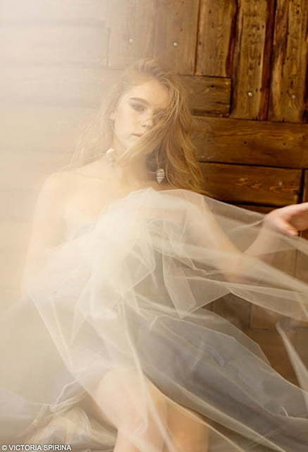 Свадебное платье Mela. Силуэт Пышное. Цвет Голубой / Синий. Вид 3