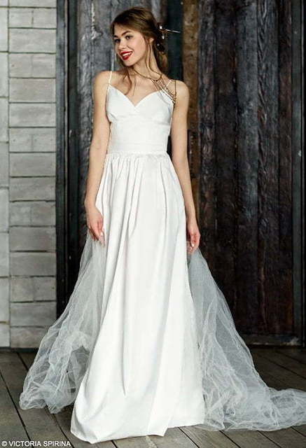 Свадебное платье Kemerin. Силуэт Прямое. Цвет Белый / Молочный. Вид 3