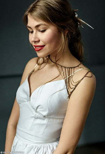 Свадебное платье Kemerin. Силуэт Прямое. Цвет Белый / Молочный. Вид 4