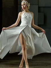 Свадебное платье Peveti. Силуэт Прямое. Цвет Белый / Молочный. Вид 2