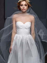 Свадебное платье Keliska. Силуэт Прямое. Цвет Белый / Молочный. Вид 1