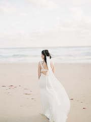 Свадебное платье Dion. Силуэт Прямое, Греческий. Цвет Белый / Молочный. Вид 2