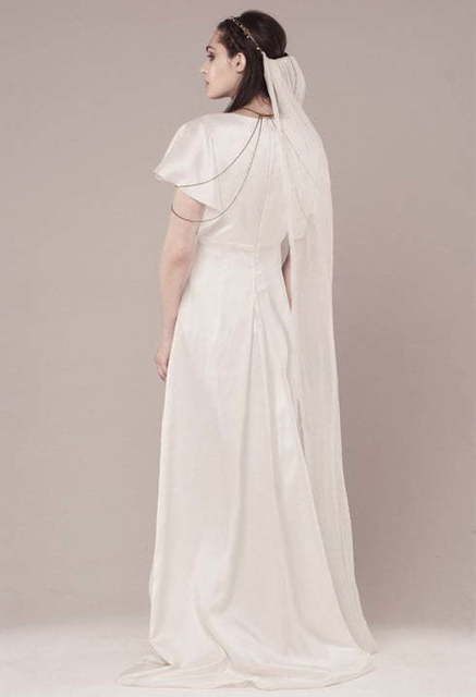 Свадебное платье Ianta. Силуэт Прямое. Цвет Белый / Молочный. Вид 2