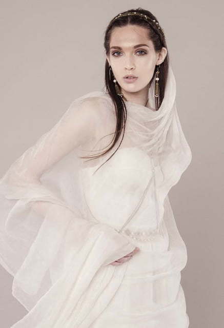 Свадебное платье Melaine. Силуэт Прямое. Цвет Белый / Молочный. Вид 3