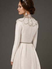 Свадебное платье Vaziliki. Силуэт Прямое. Цвет Айвори / Капучино. Вид 2