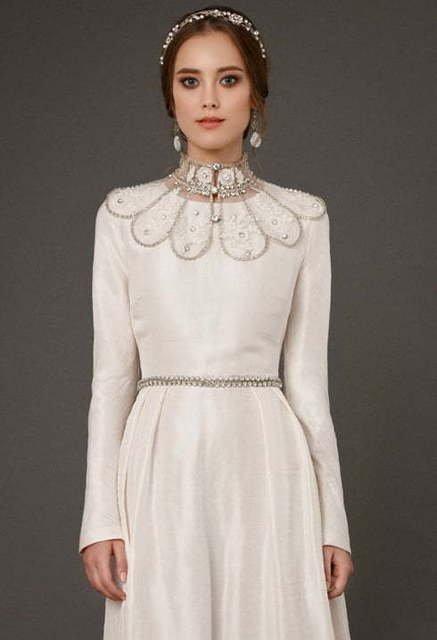 Свадебное платье Vaziliki. Силуэт Прямое. Цвет Айвори / Капучино. Вид 4