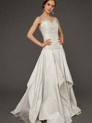 Свадебное платье Geret. Силуэт Прямое. Цвет Белый / Молочный. Вид 1