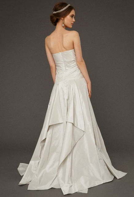 Свадебное платье Geret. Силуэт Прямое. Цвет Белый / Молочный. Вид 2