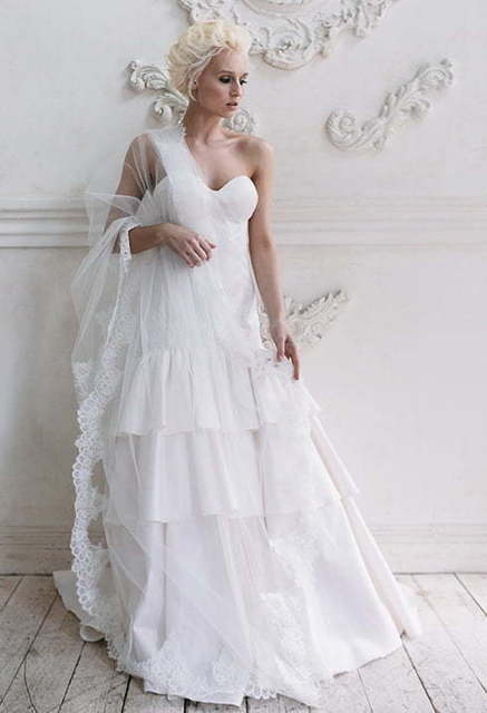 Свадебное платье Nephthys. Силуэт Рыбка, Прямое. Цвет Белый / Молочный. Вид 3