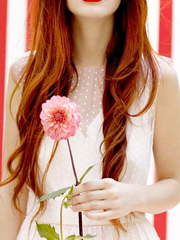 Свадебное платье Ninel. Силуэт Прямое. Цвет Айвори / Капучино, Персик / Оранжевый. Вид 2