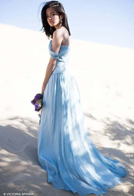 Свадебное платье Kimon. Силуэт Прямое. Цвет Голубой / Синий. Вид 1