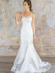 Свадебное платье Favia. Силуэт Рыбка. Цвет Белый / Молочный. Вид 1