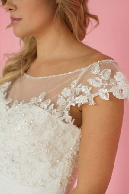 Свадебное платье 926. Силуэт Прямое. Цвет Белый / Молочный. Вид 3