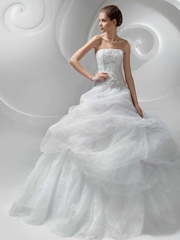 Свадебное платье 405. Силуэт Пышное. Цвет Белый / Молочный. Вид 1